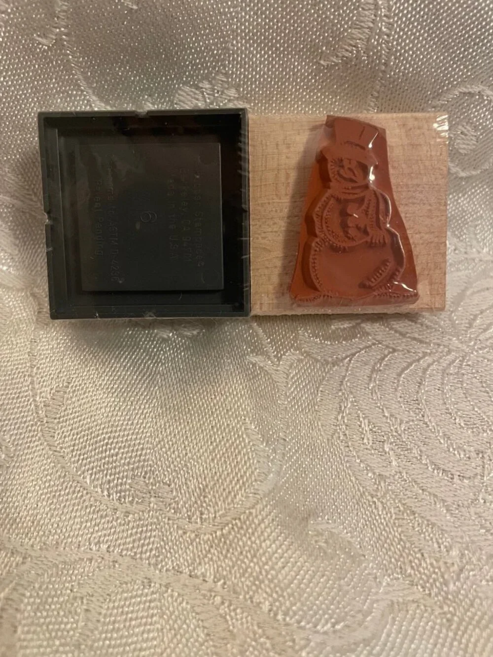 1996 Rubber Stampede Snowman Stamp with Wood Top and Black Prism Ink Pad Set New